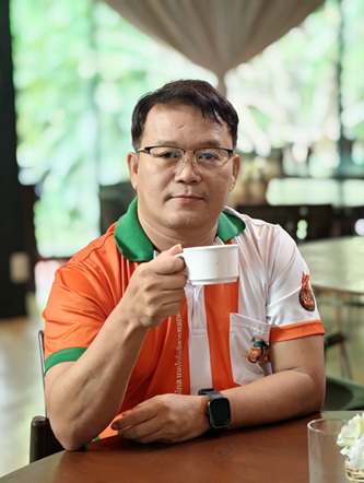 นายวิสุทธิศักดิ์ เครือสาร